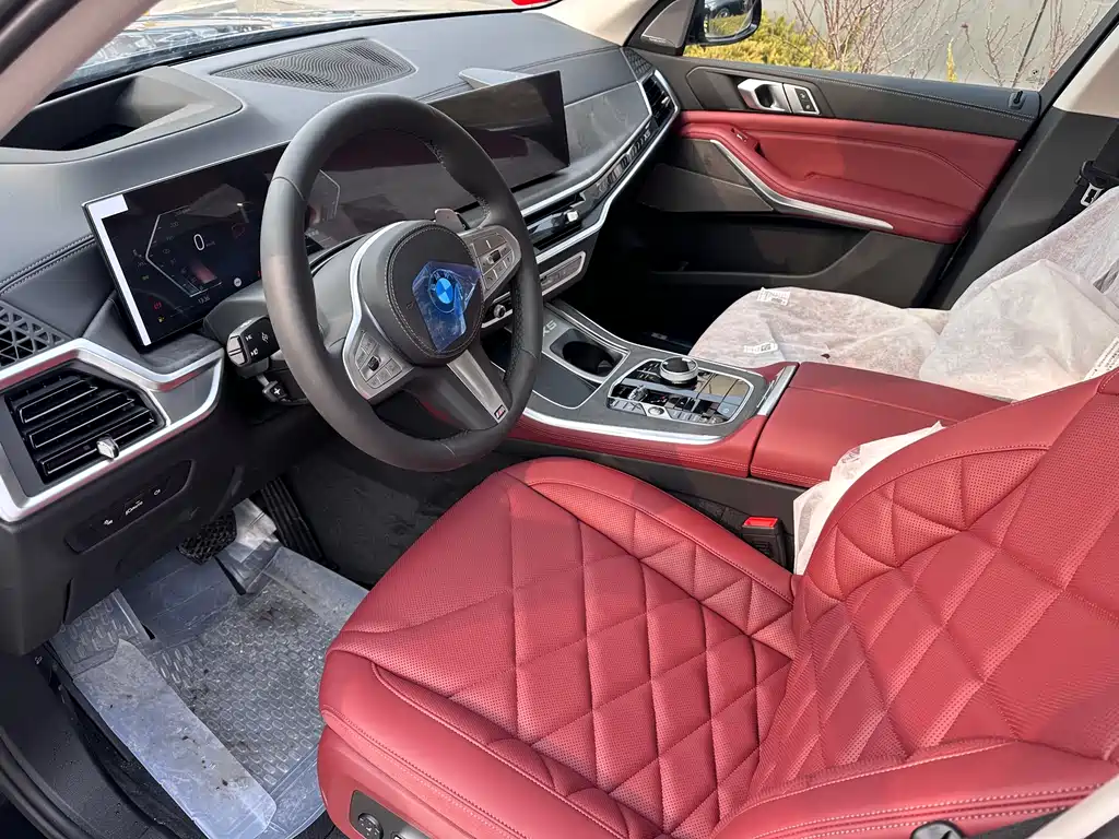 BMW X5 2025 xDrive 30Li Premium M Sport
