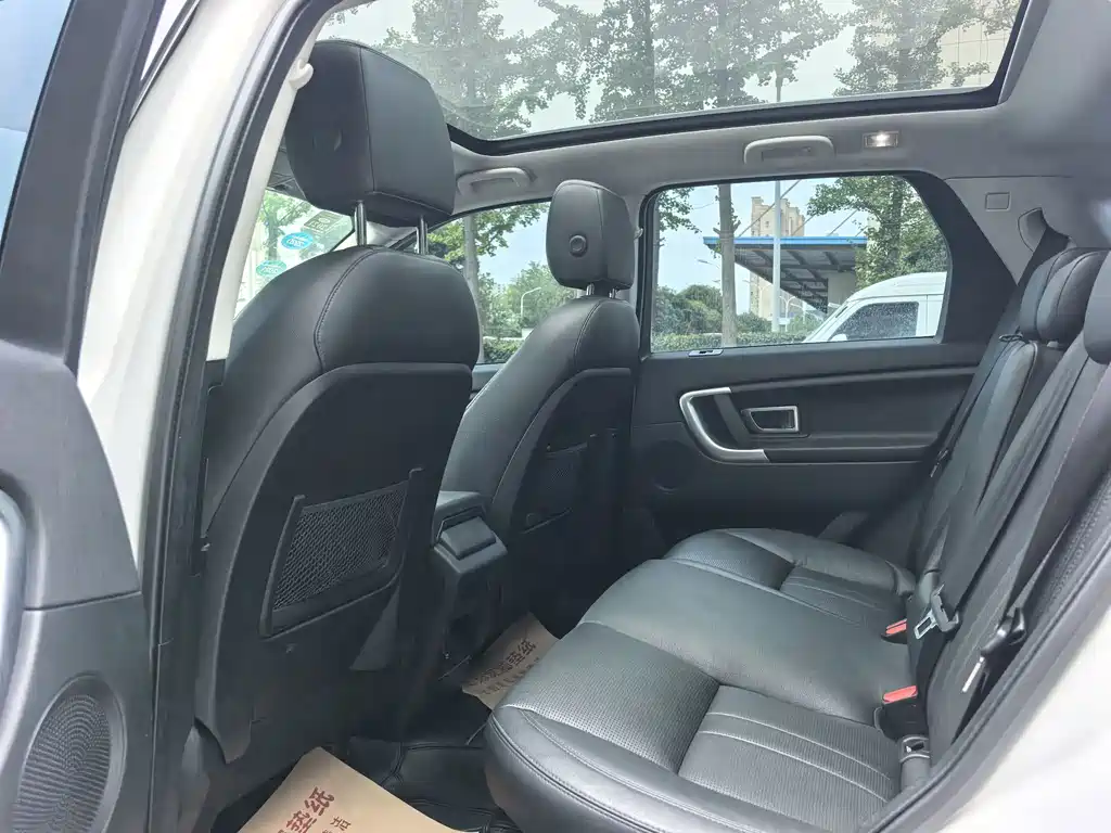 Land Rover Discovery Sport — миниатюра 8