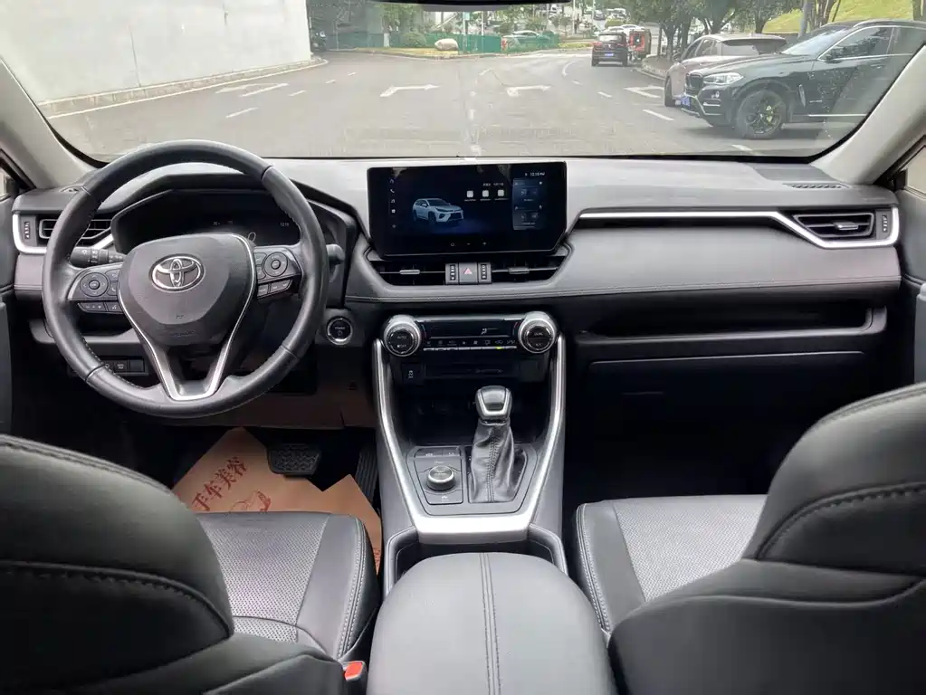 Toyota Wildlander — миниатюра 5