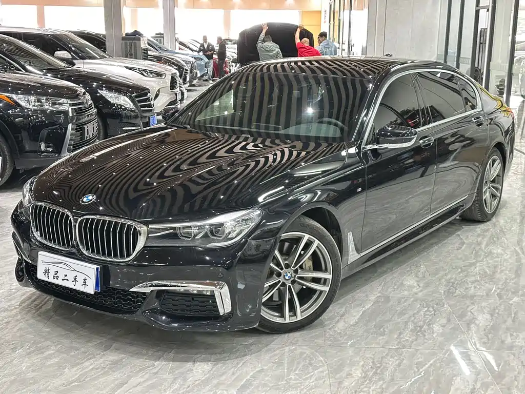 BMW 7 SERIES
