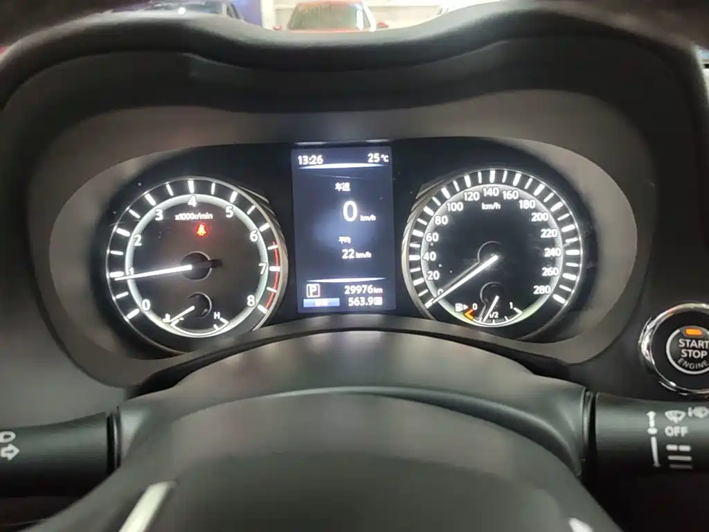 Infiniti Q50L — миниатюра 12