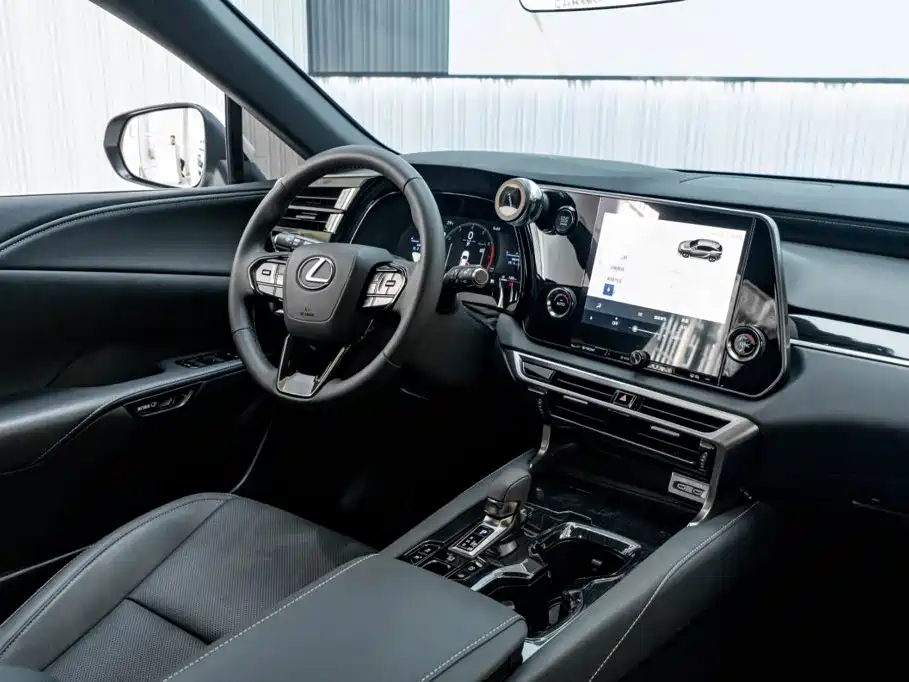 Lexus RX — миниатюра 27