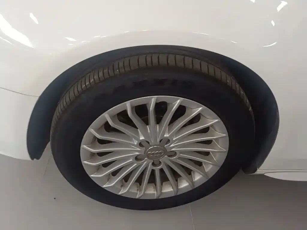 Audi A4L — миниатюра 23