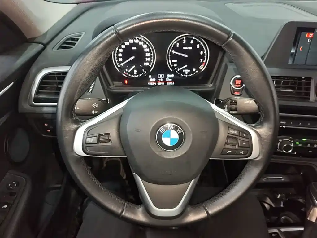 BMW 1 Series — миниатюра 11