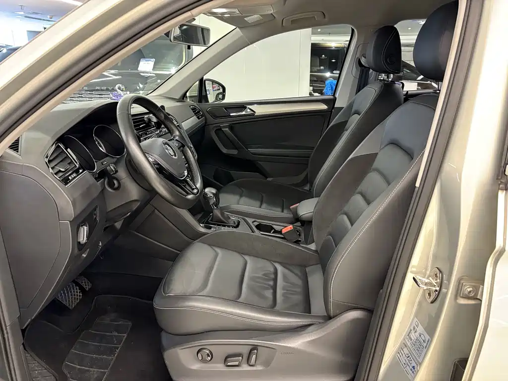 Volkswagen Tiguan L — миниатюра 8