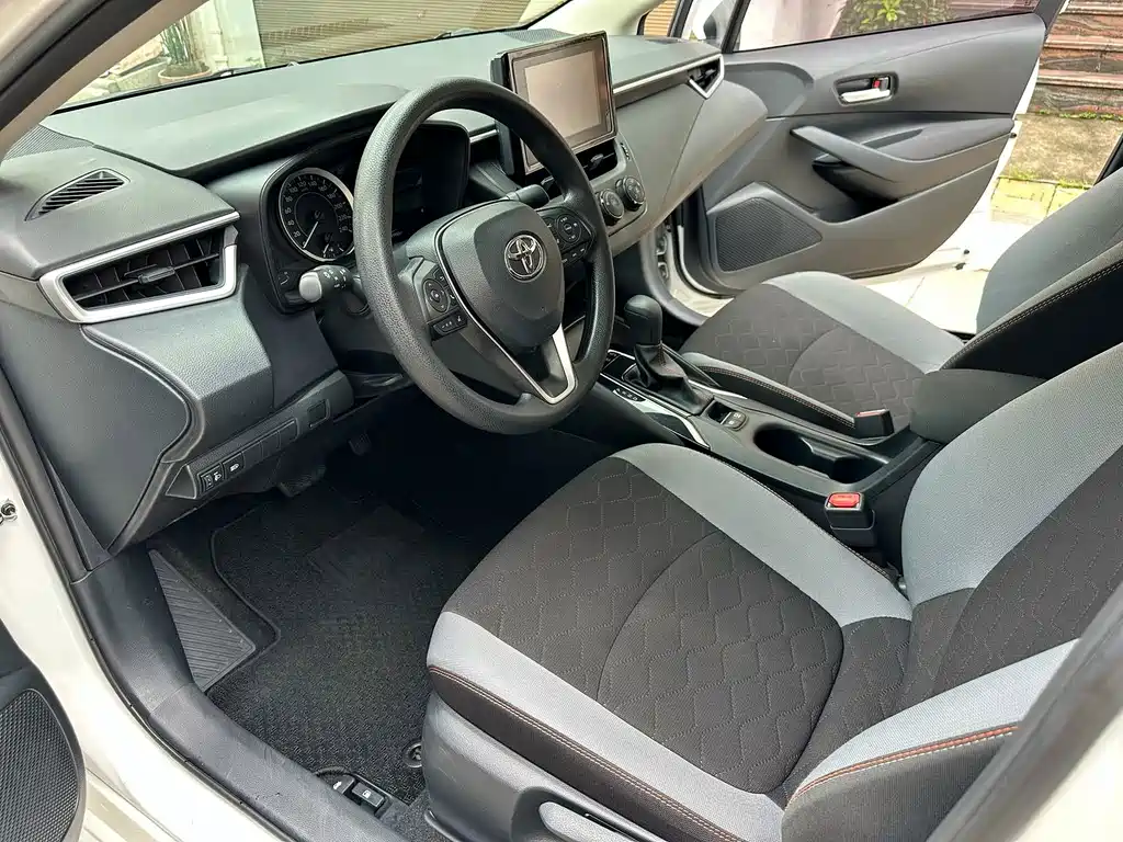 Toyota Corolla — миниатюра 13