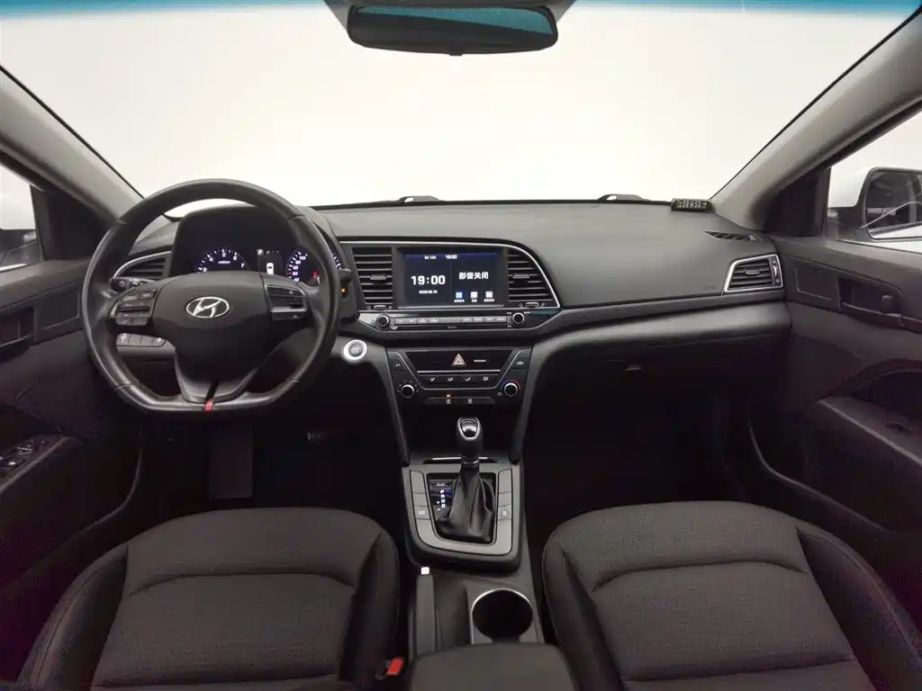Hyundai Elantra 2018 1.4T DCT