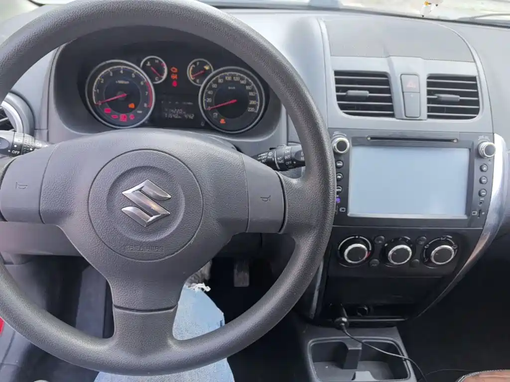 Suzuki SX4 — миниатюра 10