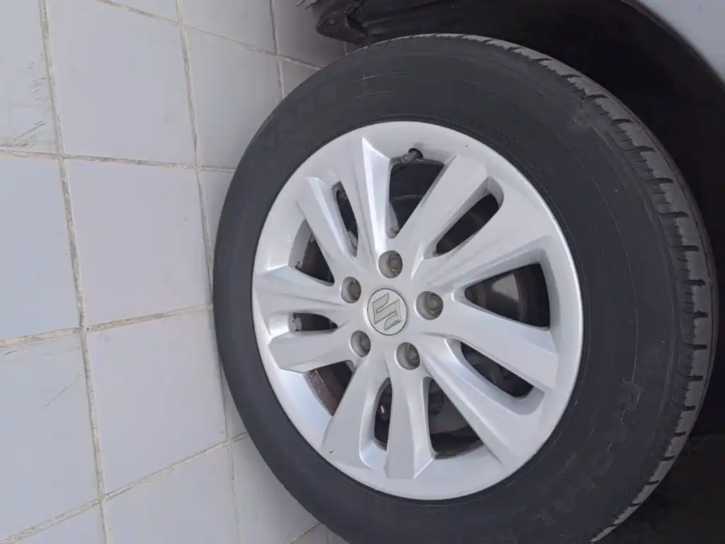 Suzuki SX4 — миниатюра 23