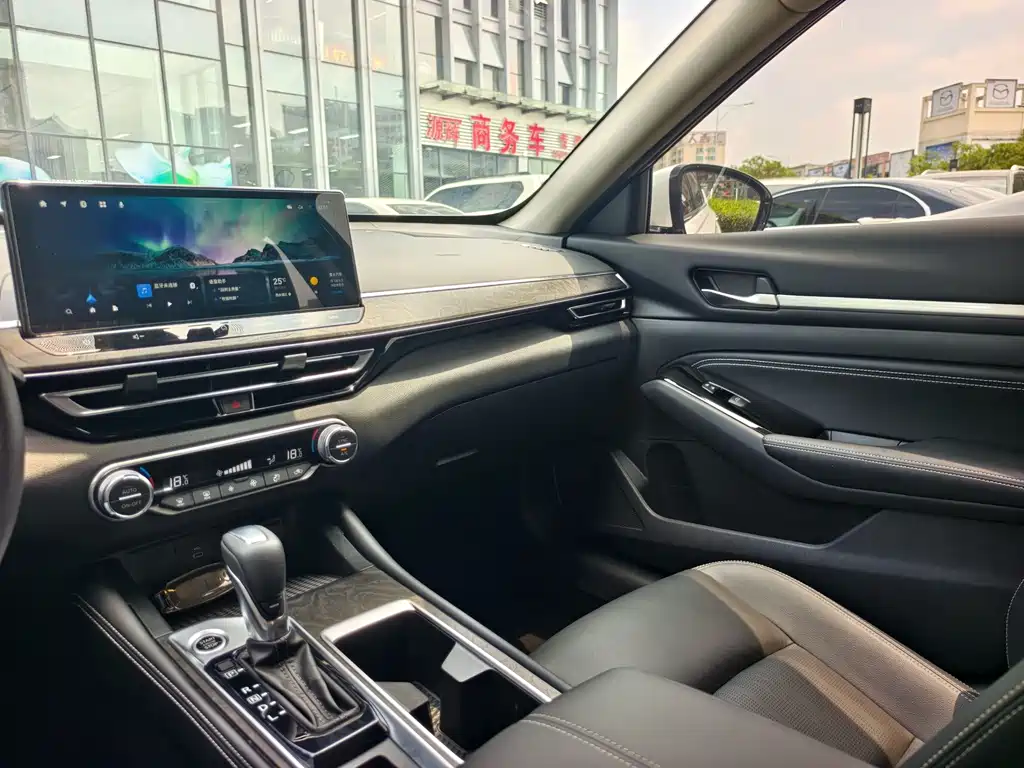 Nissan Teana — миниатюра 19