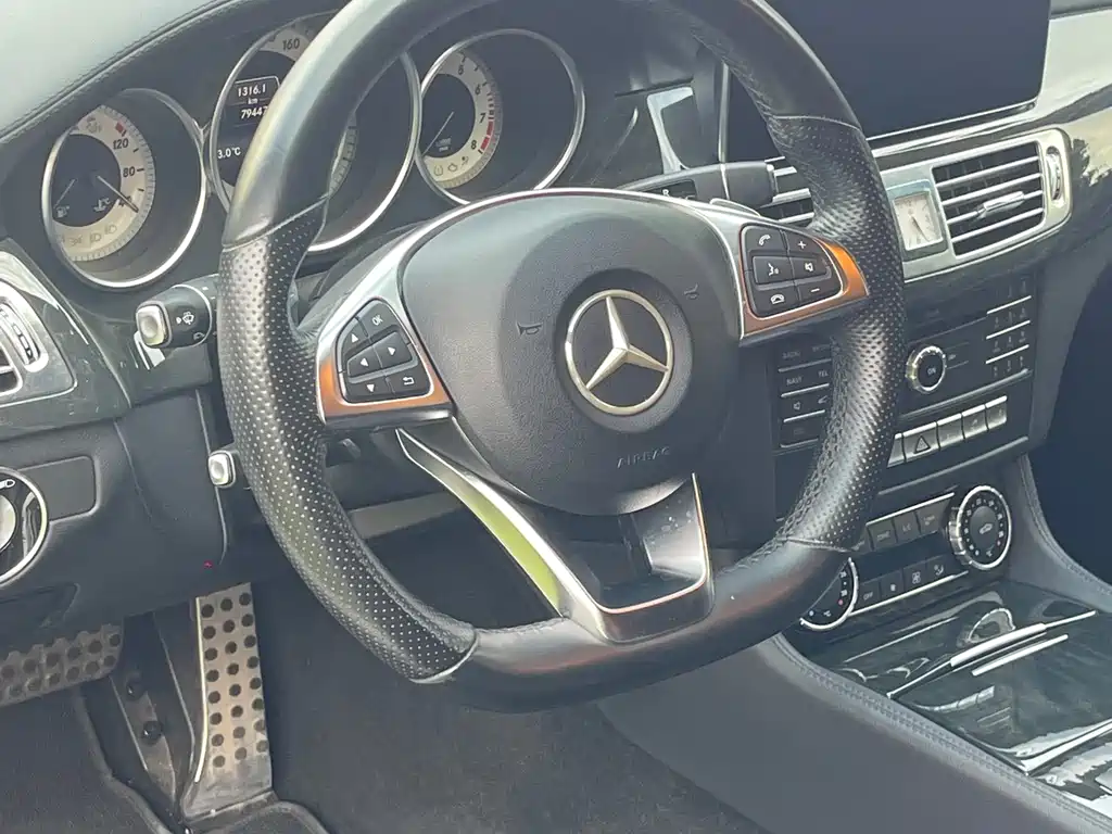 Mercedes-Benz CLS — миниатюра 7