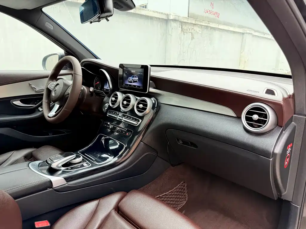 Mercedes-Benz GLC — миниатюра 13