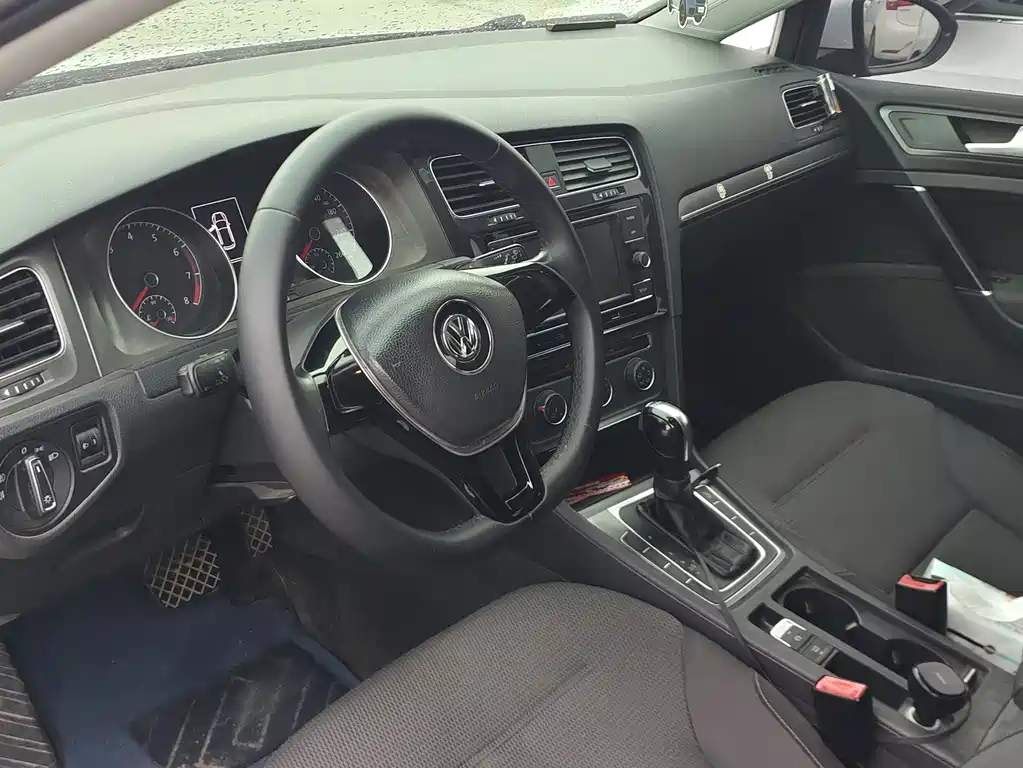 Volkswagen Golf — миниатюра 5