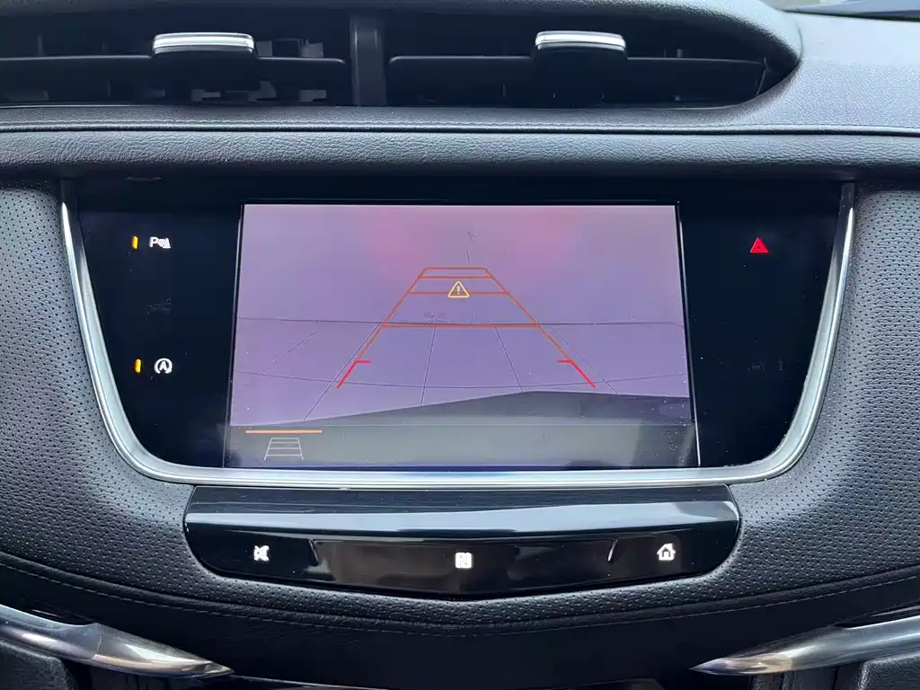 Cadillac XT5 — миниатюра 5