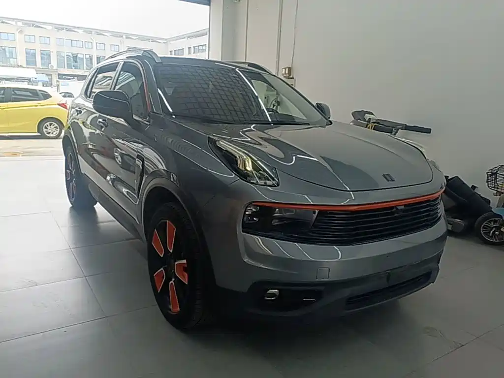 Lynk & Co 01 — миниатюра 4