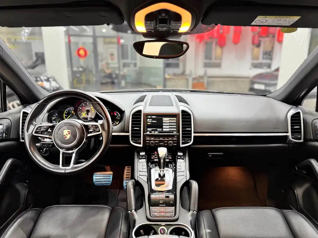 Porsche Cayenne Hybrid — миниатюра 9