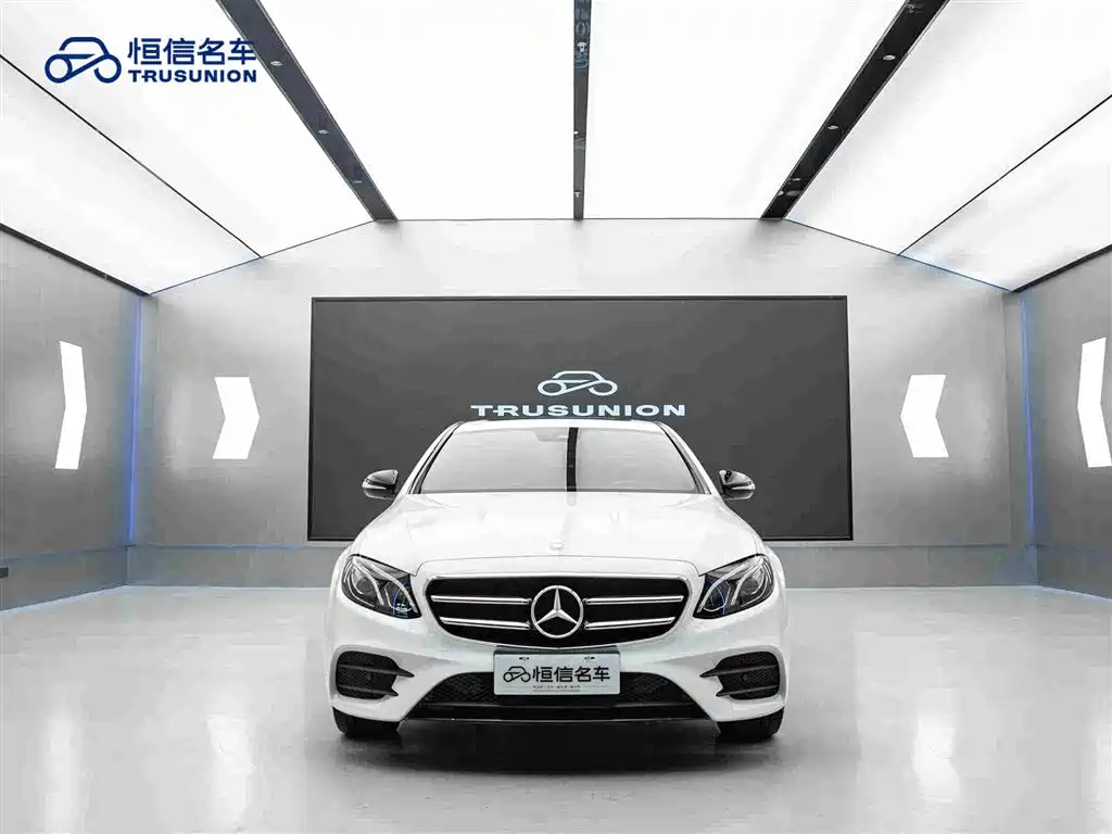 Mercedes-Benz E-Class — миниатюра 2