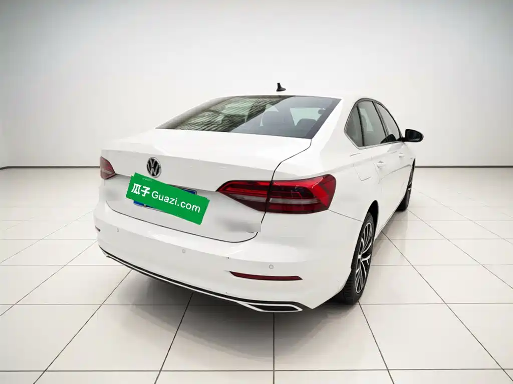 Volkswagen Lavida — миниатюра 6