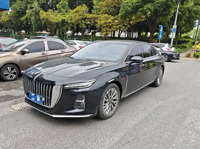2023 Hongqi H5