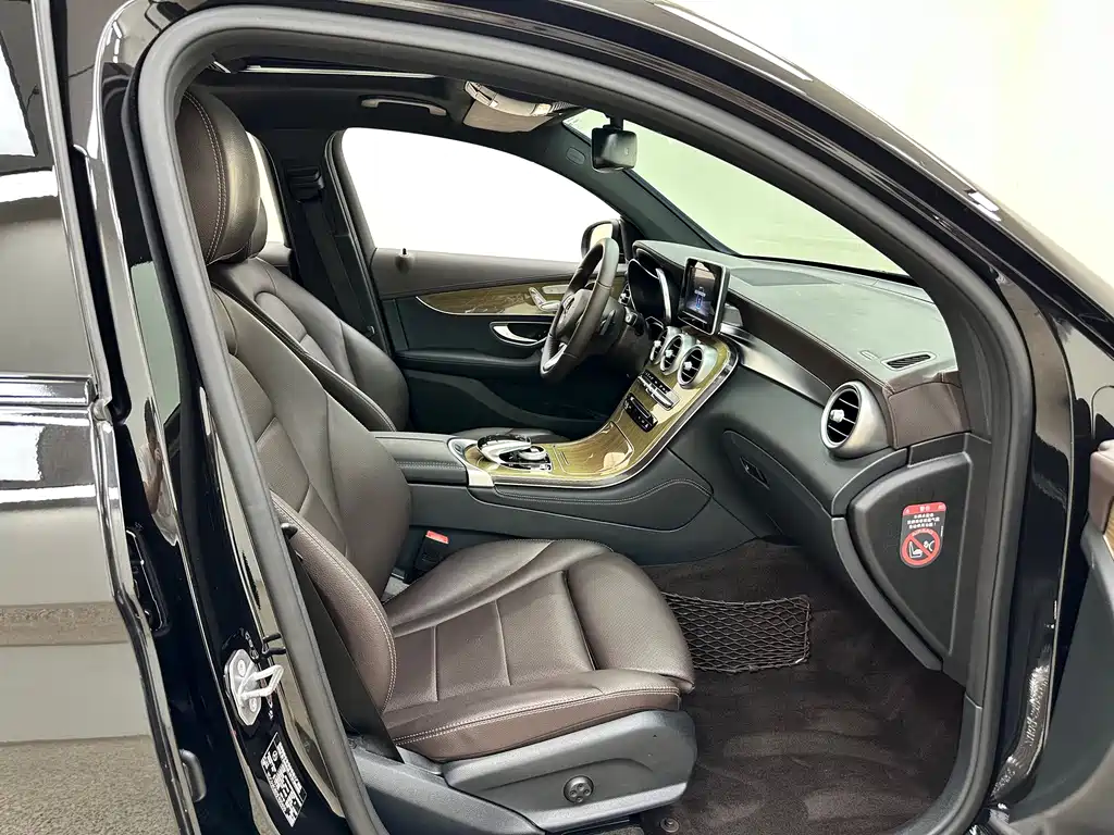 Mercedes-Benz GLC Coupe — миниатюра 28