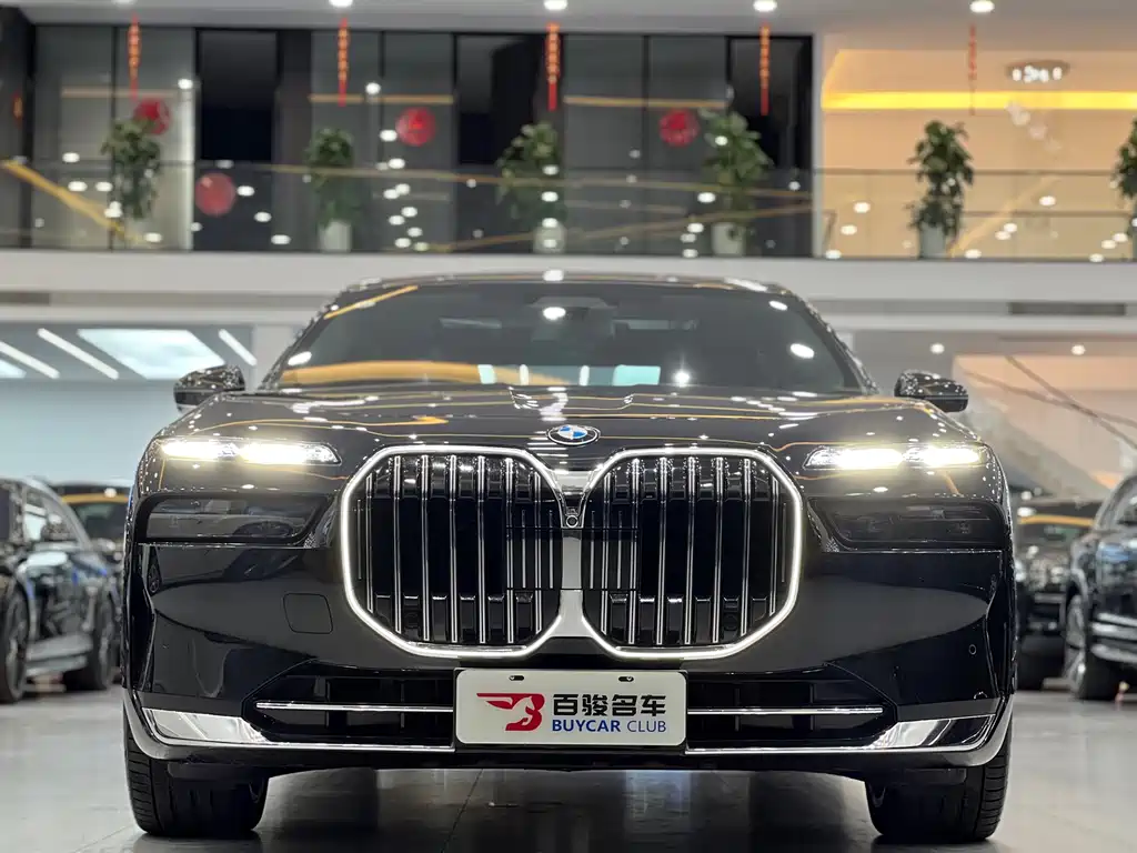 BMW 7 SERIES
