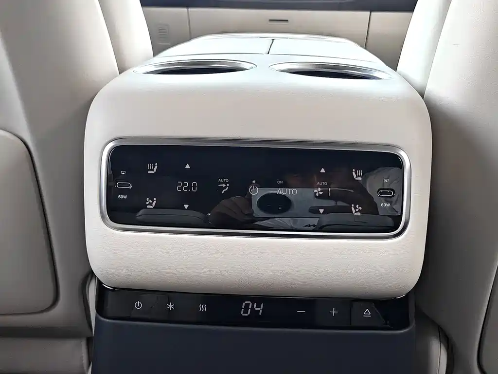 Li Auto Li MEGA — миниатюра 20