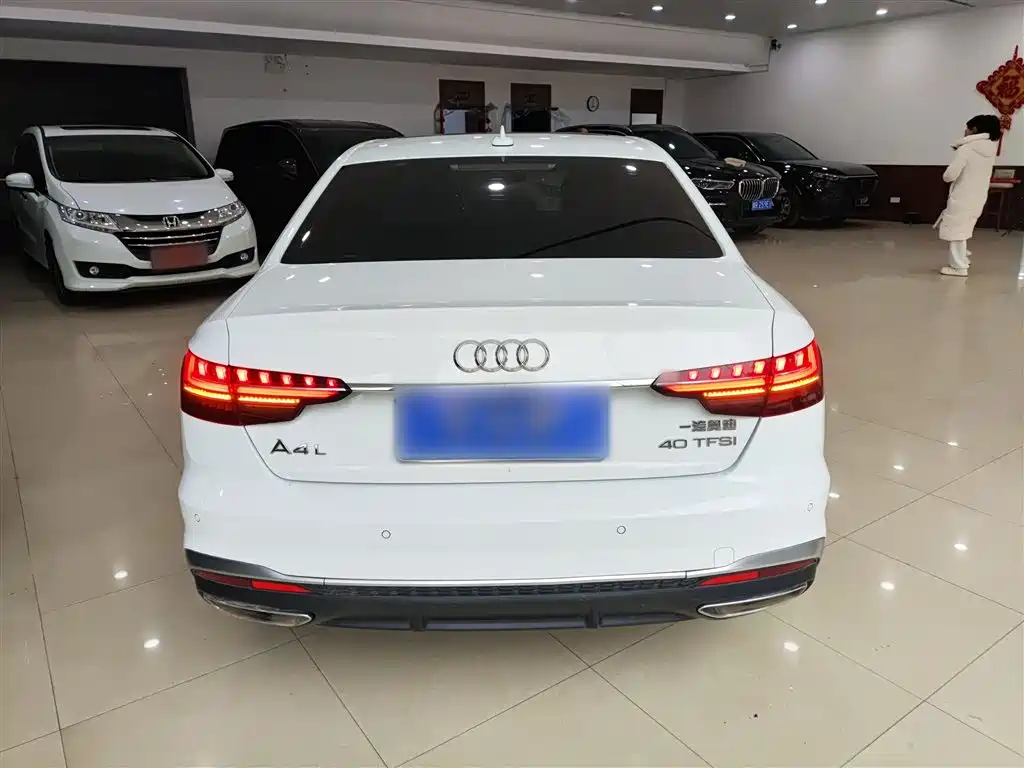 Audi A4L 2023 40 TFSI Fashion