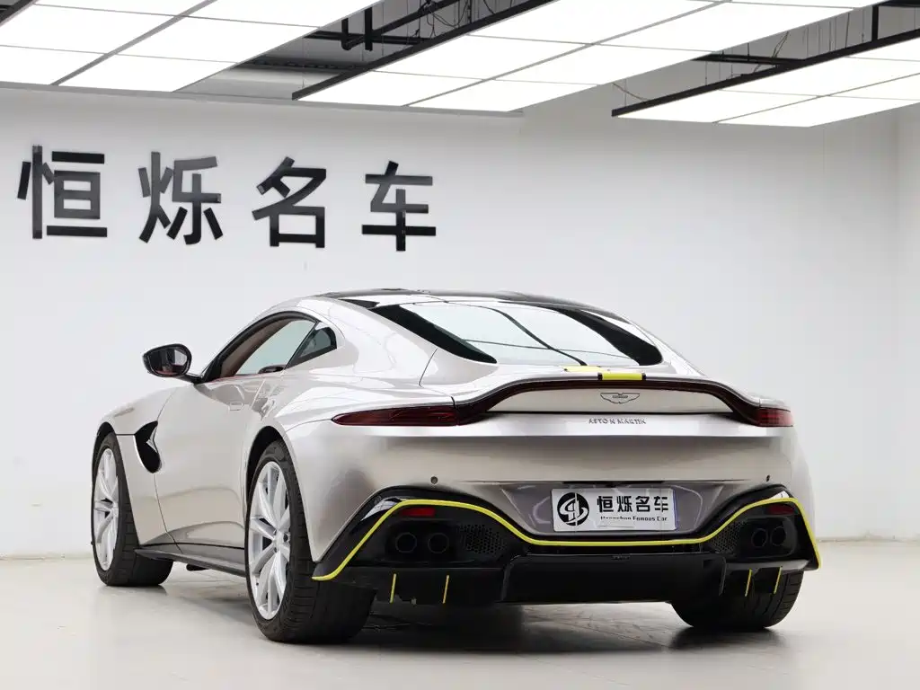 Aston Martin V8 Vantage — миниатюра 18