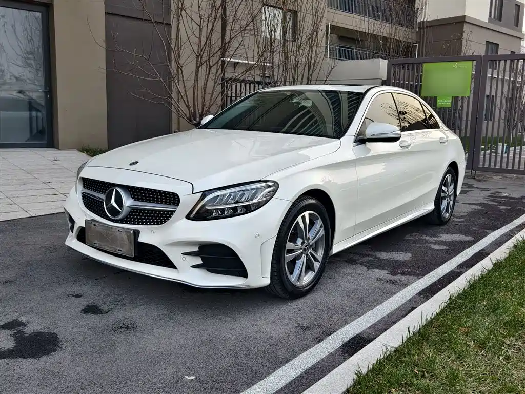 Mercedes-Benz C-Class 2020