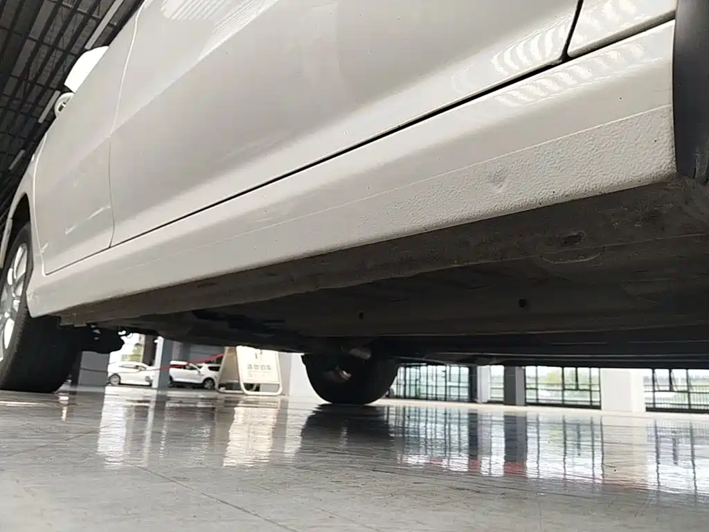 Peugeot 308 — миниатюра 21