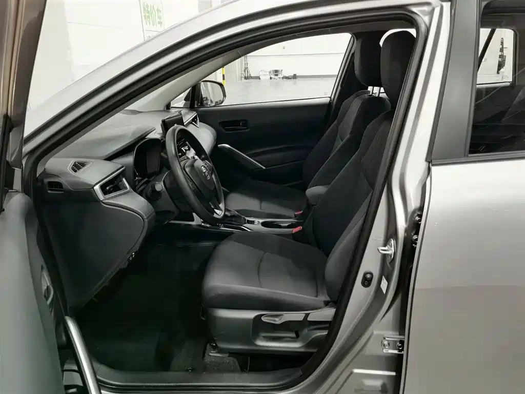 Toyota Corolla 2024 Silver/gray из Китая, фото 5