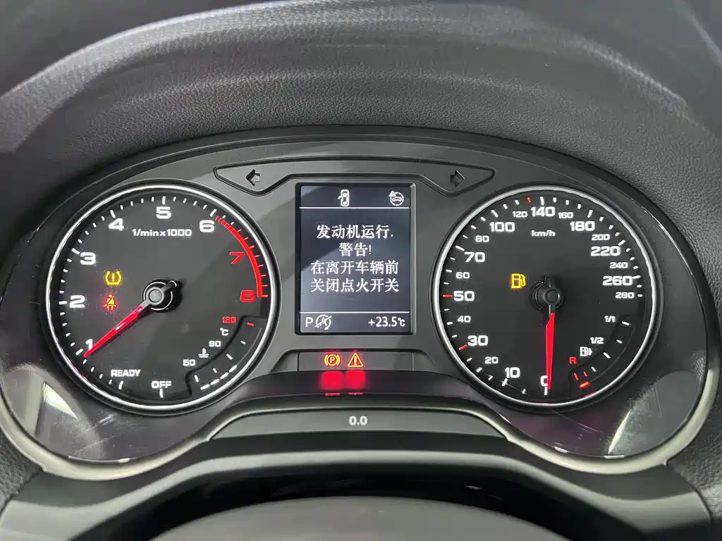Audi Q2L 2022 35 TFSI Fashion