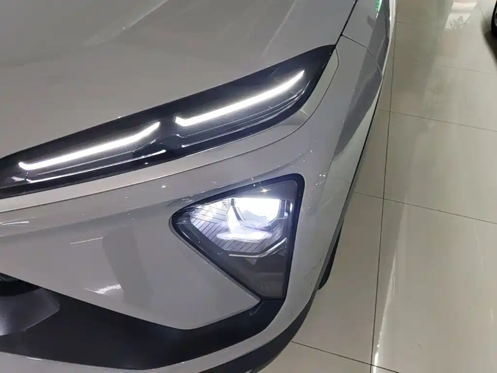 NIO ES6 — миниатюра 24