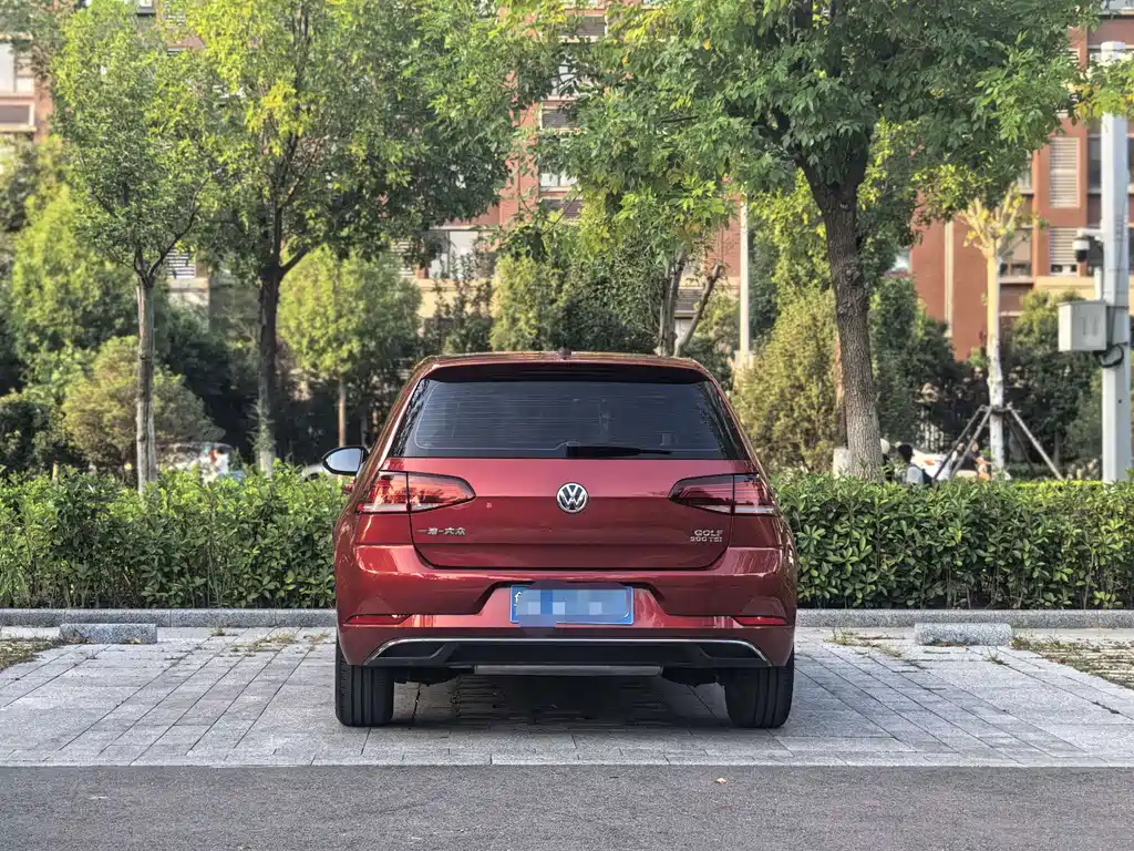 Volkswagen Golf — миниатюра 12