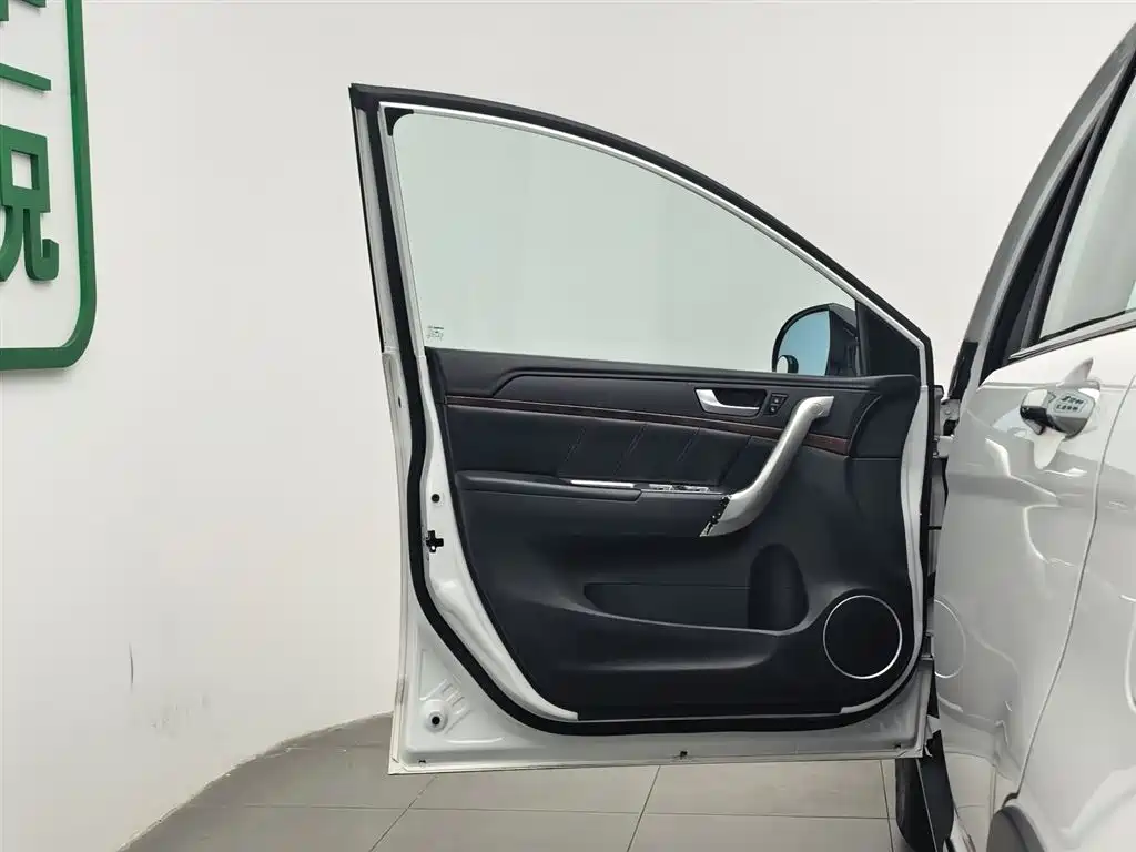 Haval H6 2014 Sport 1.5T MT Elite