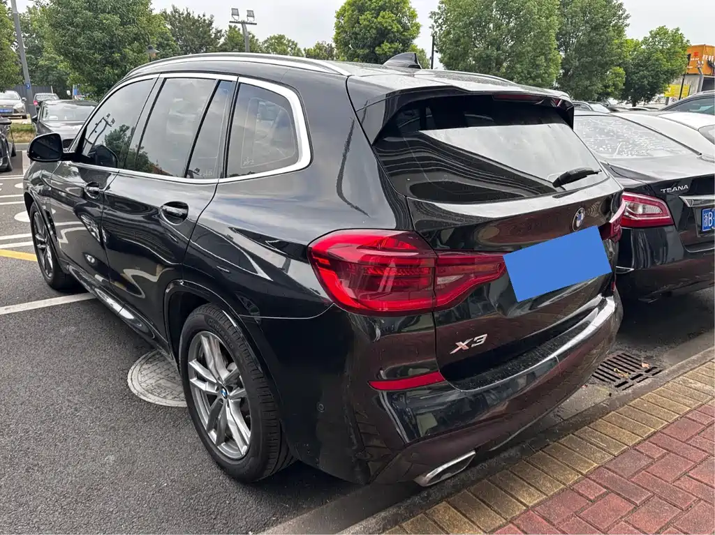 BMW X3 — миниатюра 12