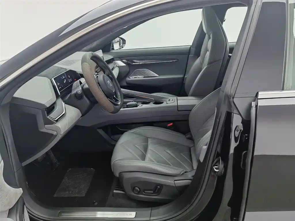 ZEEKR EXTREME KRYPTON 001