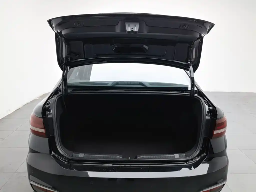 Volkswagen Lavida — миниатюра 16