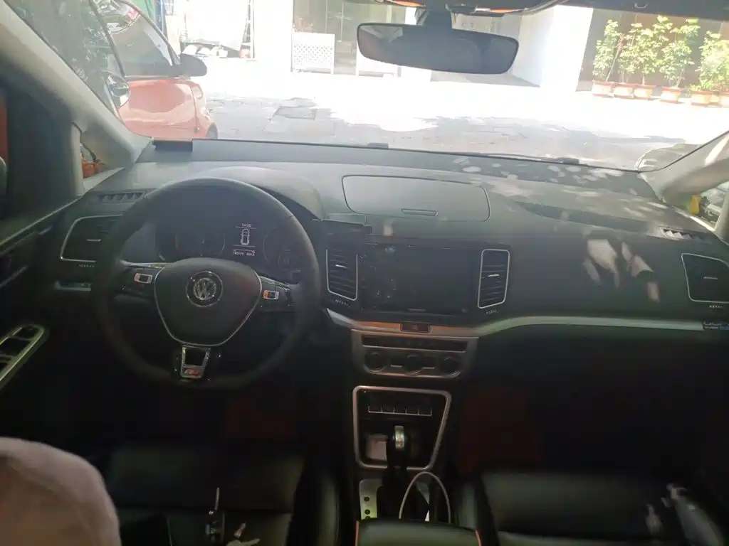 Volkswagen Sharan — миниатюра 10