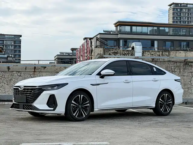 2025 Chery Arrizo 8