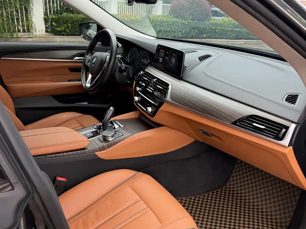 BMW 6 Series GT — миниатюра 9