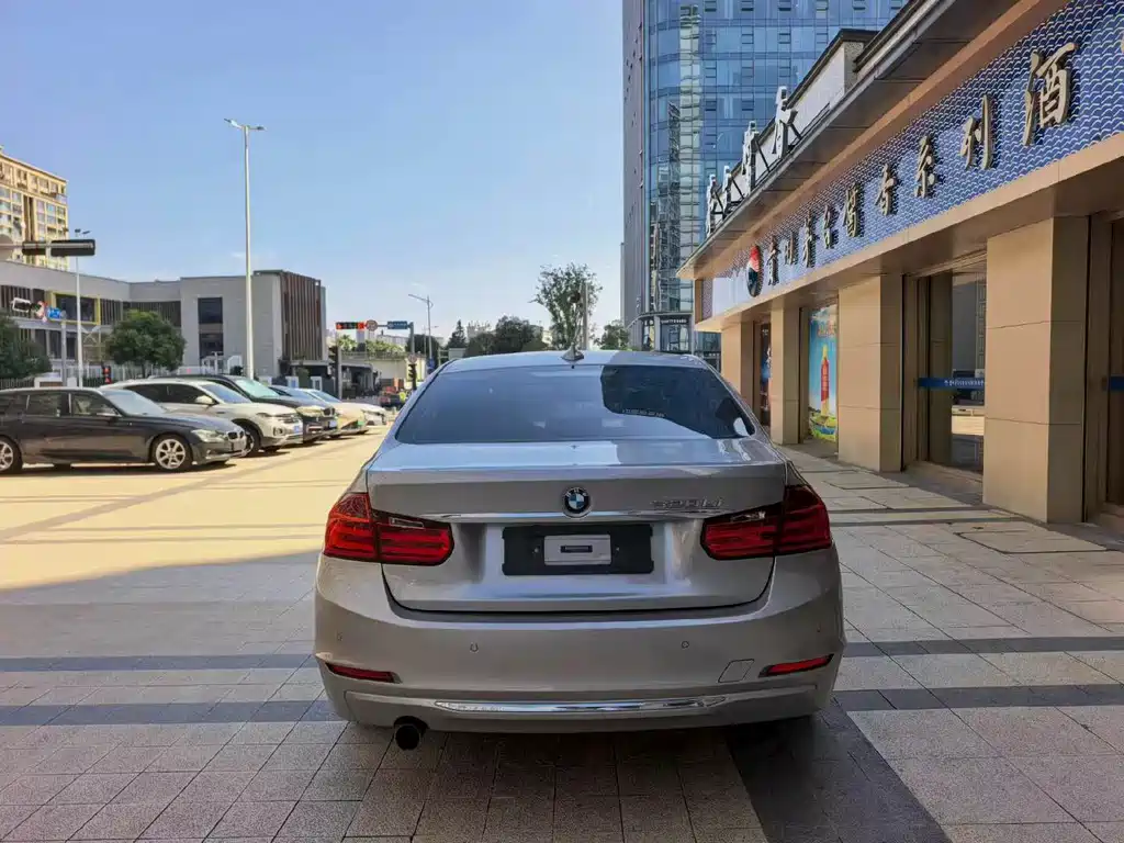 BMW 3 Series — миниатюра 9