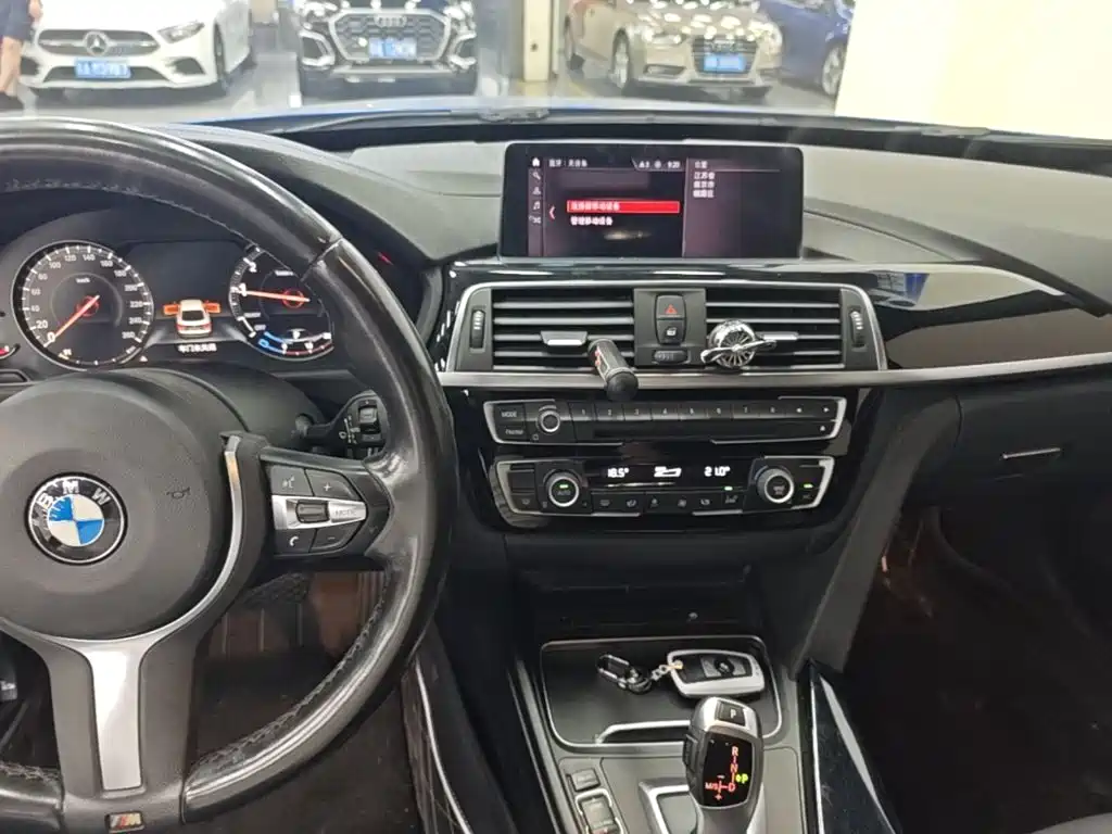 BMW 3 Series GT 3 GT 2019 320i M Sport