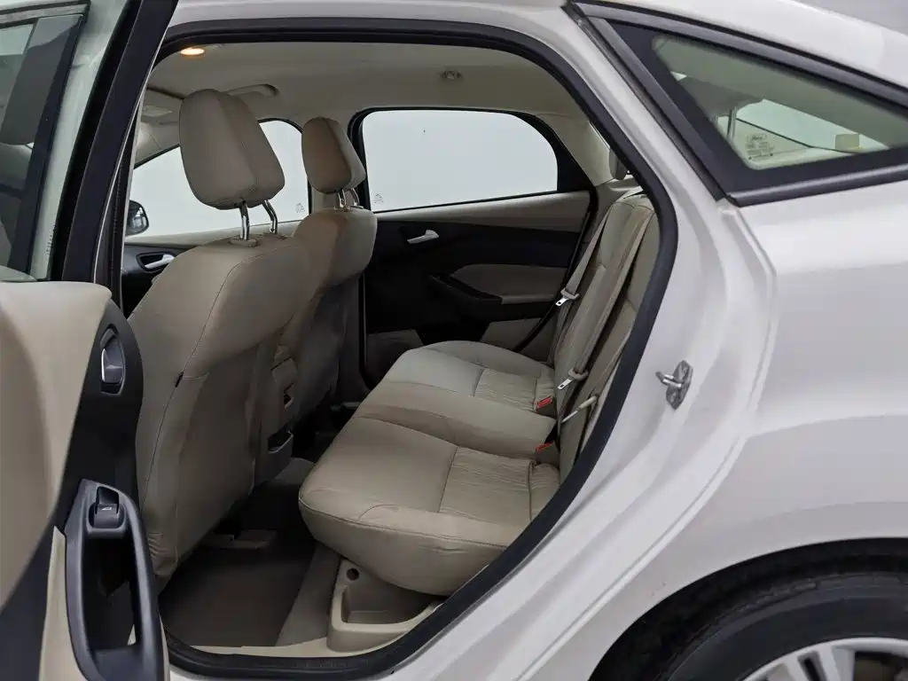 Ford Focus — миниатюра 15