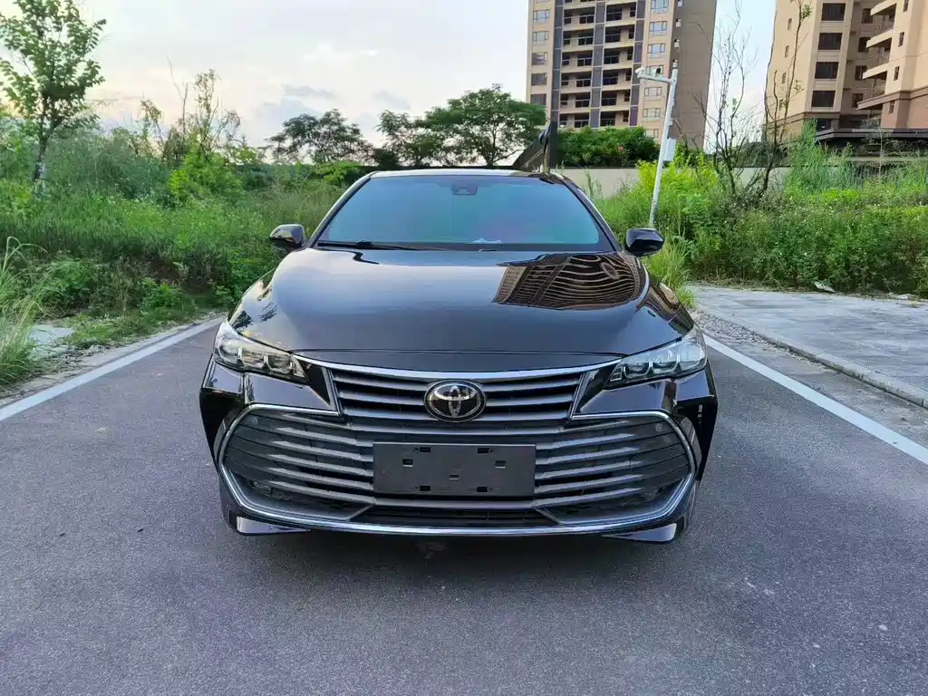 Toyota Avalon — миниатюра 3