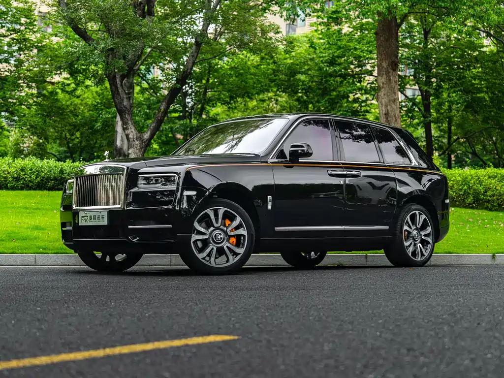 Купить Rolls-Royce Cullinan