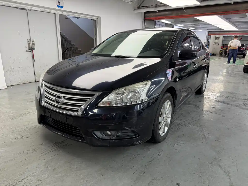 Nissan Sylphy 2014 1.6XV CVT Premium Edition