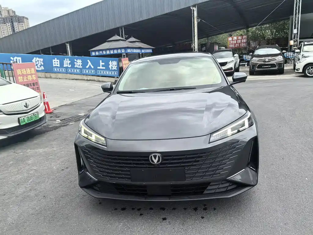 Changan Yida — миниатюра 2