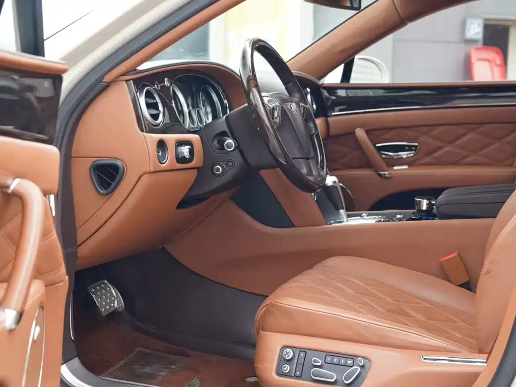 Bentley Flying Spur 2013 6.0T W12 Luxury