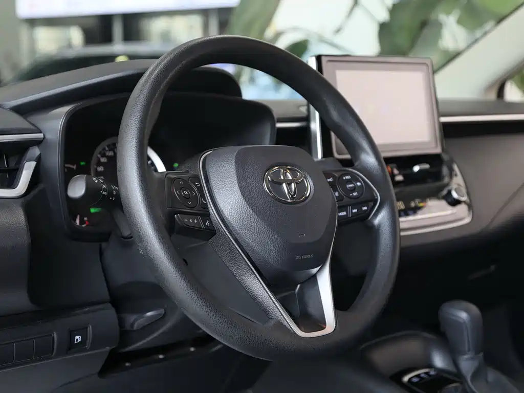 Toyota Corolla — миниатюра 8